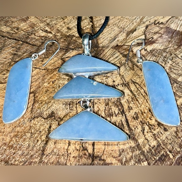 Blue Anhydrite Angelite Pendant & Earrings - Picture 7 of 10